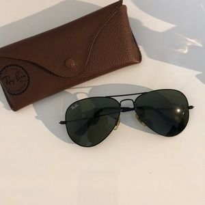Ray-Ban Black aviator sunglasses
